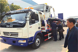 漳县汽车道路救援拖车价格